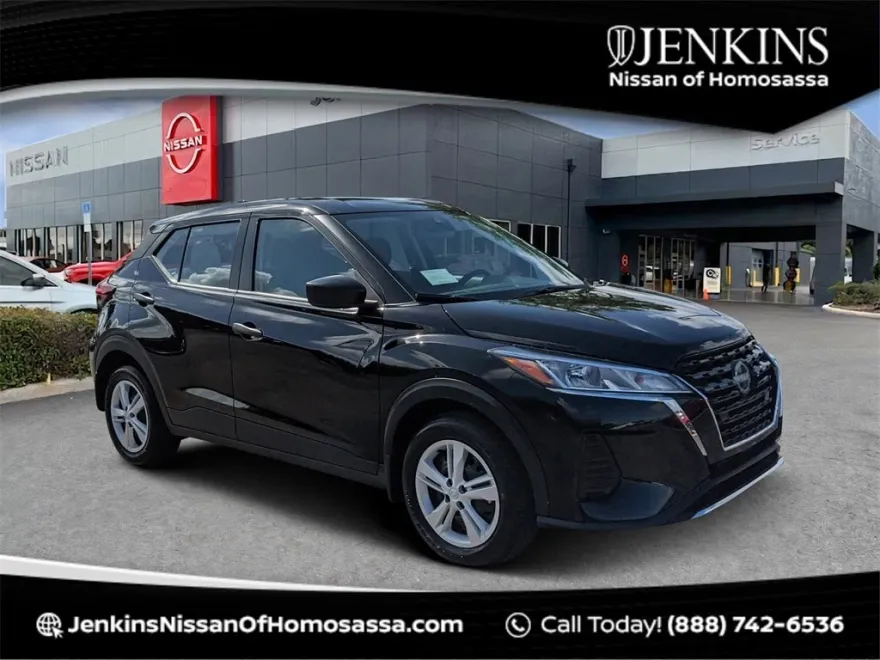 2025 Nissan Kicks Play S photo 1