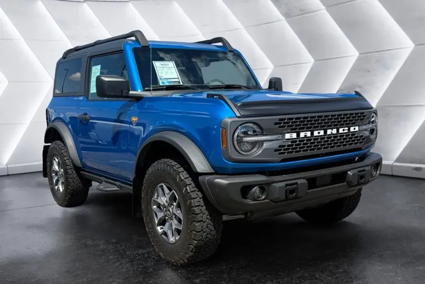 2022 Ford Bronco Badlands photo 1
