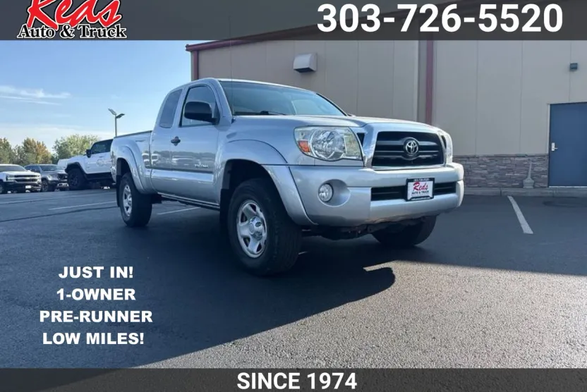 2005 Toyota Tacoma PreRunner V6 photo 1
