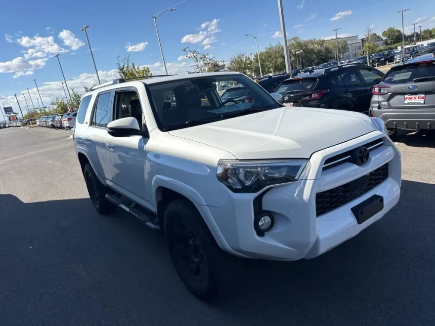 2020 Toyota 4Runner SR5 Premium photo 1