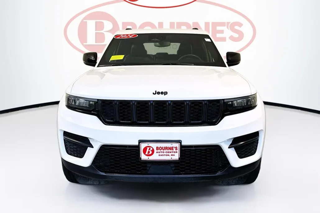 2024 Jeep Grand Cherokee Altitude photo 1