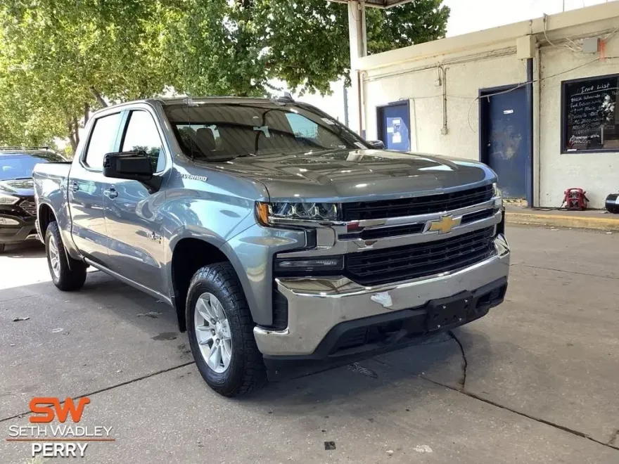 2020 Chevrolet Silverado 1500 LT Texas Edition photo 1
