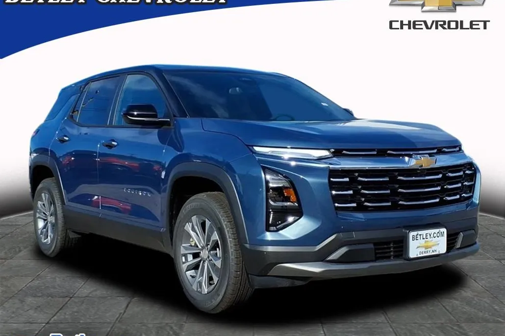 2026 Chevrolet Equinox LT photo 1