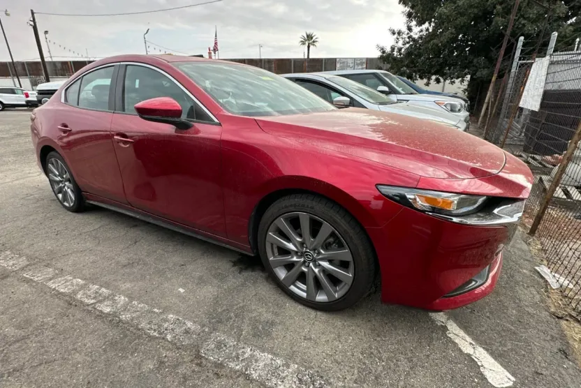 2021 Mazda Mazda3 Preferred photo 1