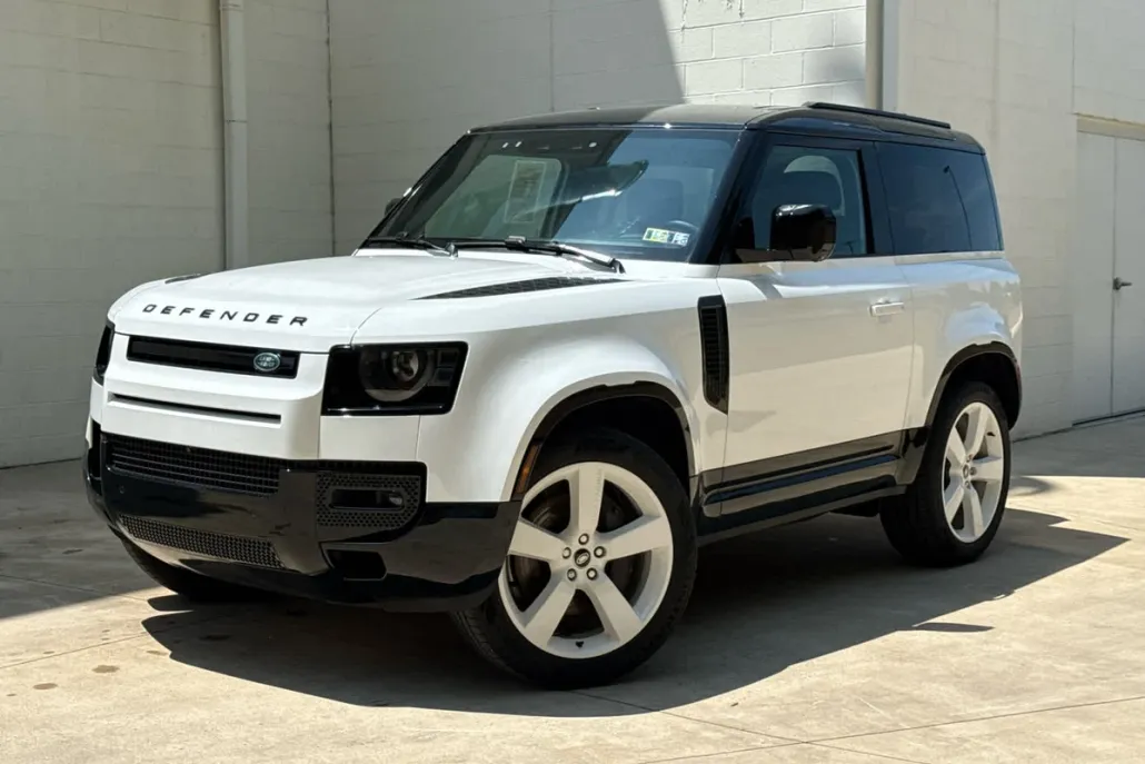 2024 Land Rover Defender 90 X-Dynamic SE photo 1