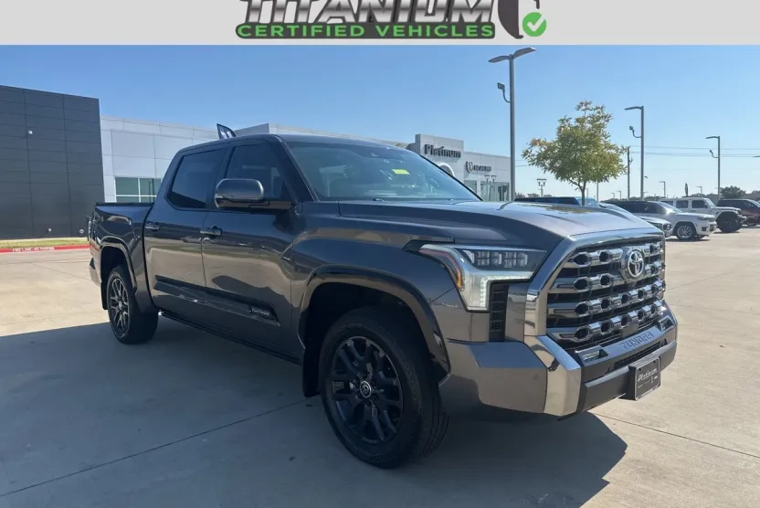 2024 Toyota Tundra Platinum photo 1