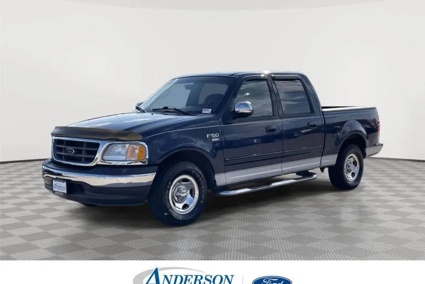 2002 Ford F-150 XLT photo 1