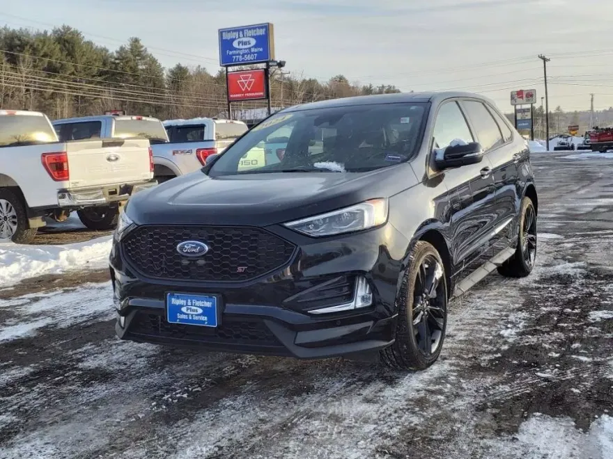 2024 Ford Edge ST photo 1