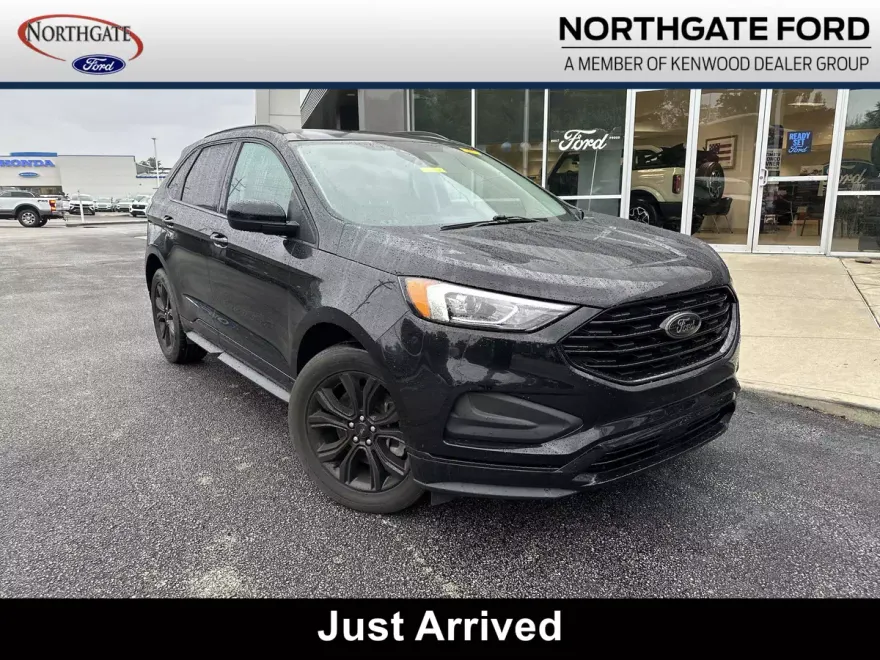 2022 Ford Edge SE photo 1