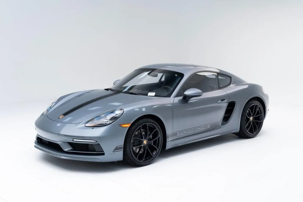 2025 Porsche Cayman photo 1