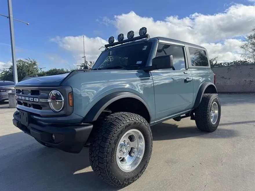 2021 Ford Bronco Outer Banks photo 1