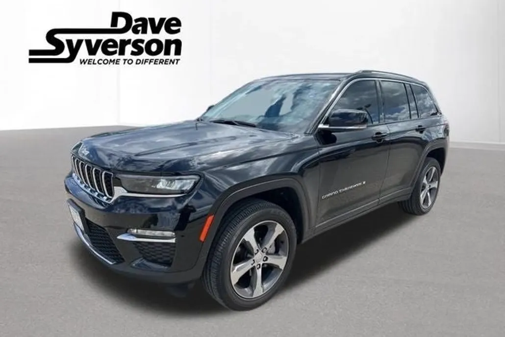 2023 Jeep Grand Cherokee Limited photo 1