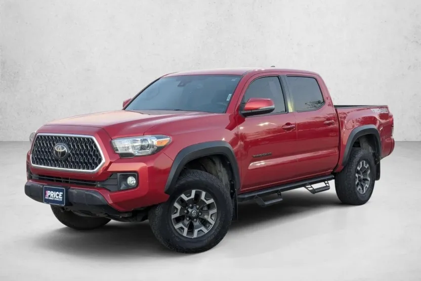 2018 Toyota Tacoma TRD photo 1
