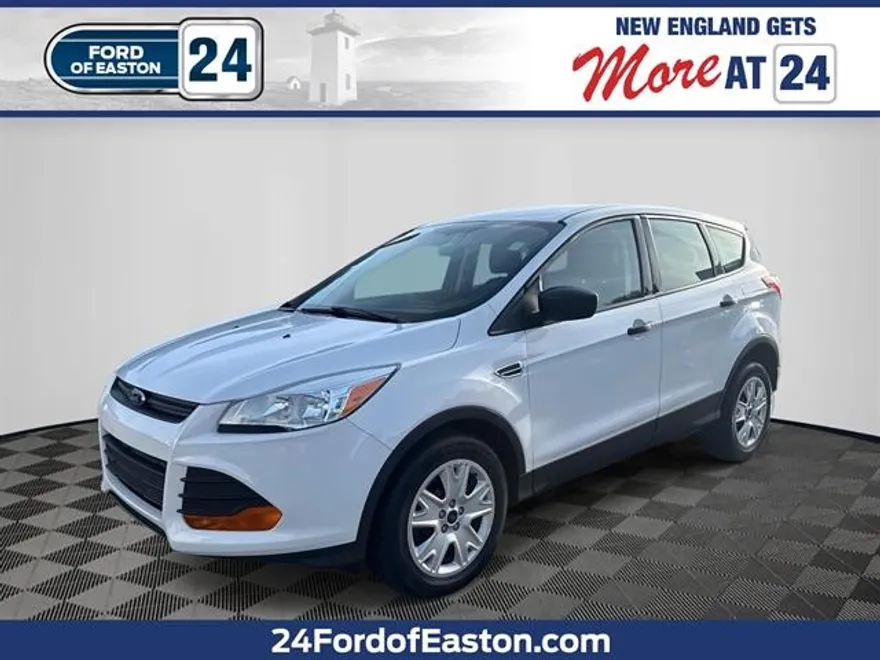 2016 Ford Escape S photo 1