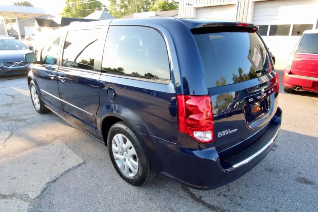 2014 Dodge Grand Caravan SE photo 1