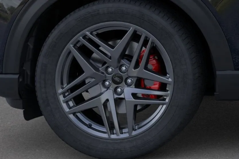 2025 Ford Explorer ST-Line photo 1