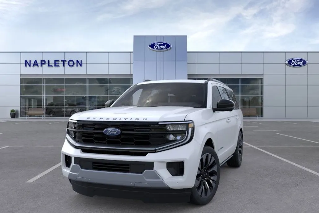 2025 Ford Expedition Platinum photo 1