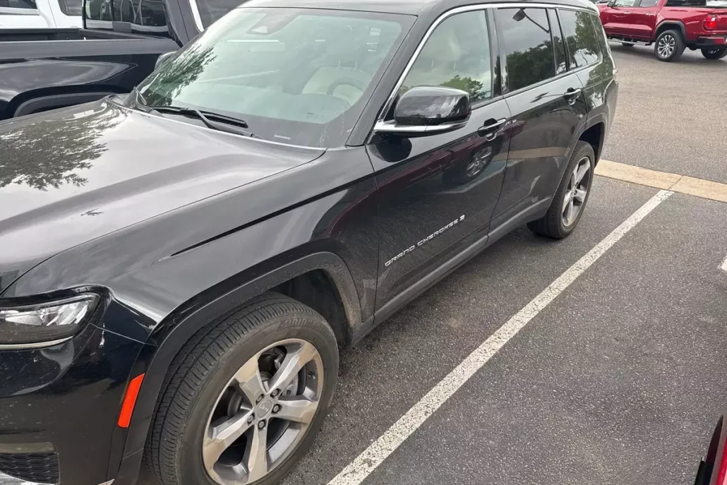 2025 Jeep Grand Cherokee Limited photo 1