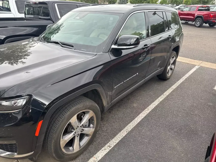 2025 Jeep Grand Cherokee Limited photo 1