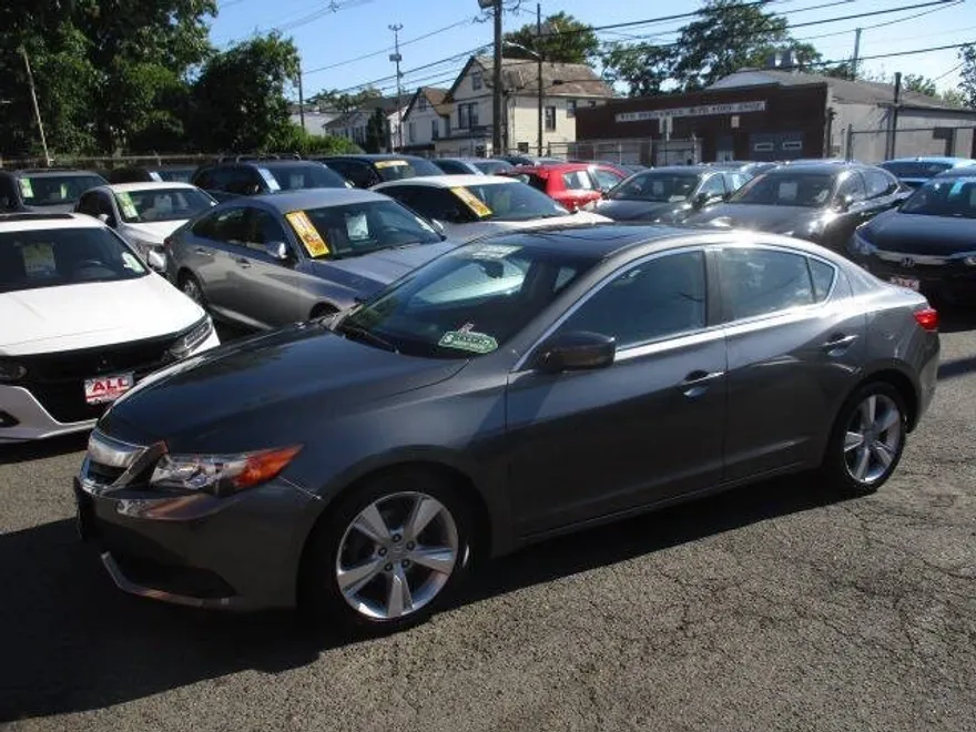 2013 Acura ILX 2.0L Technology photo 1