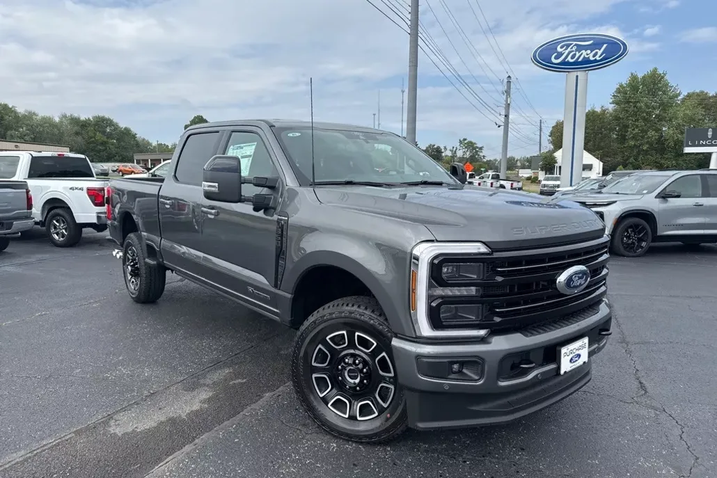 2026 Ford F-350 Platinum photo 1
