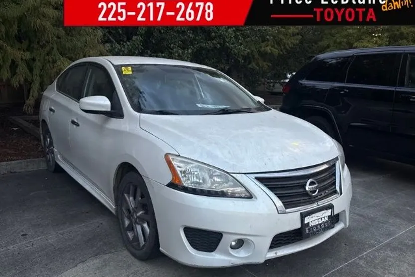 2013 Nissan Sentra SR photo 1