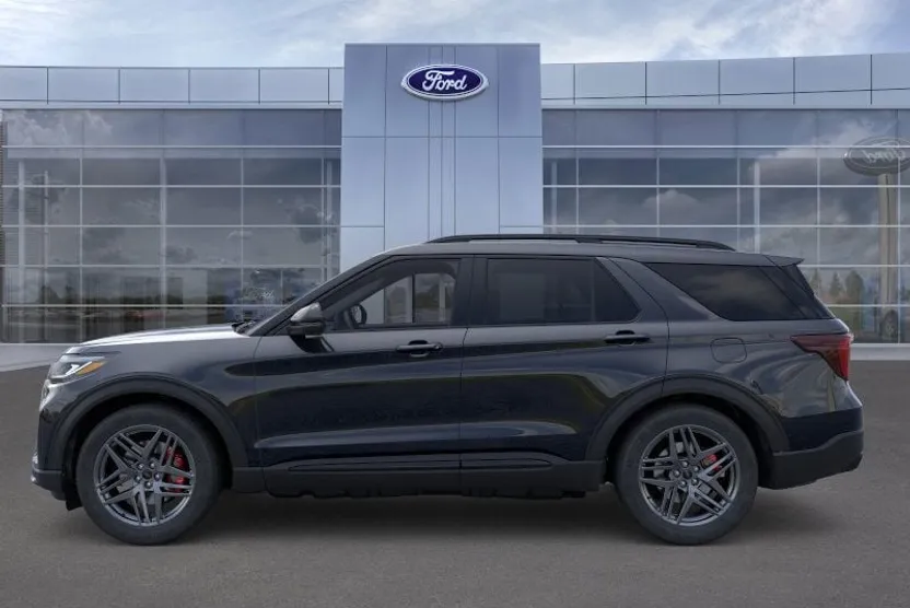 2025 Ford Explorer ST photo 1