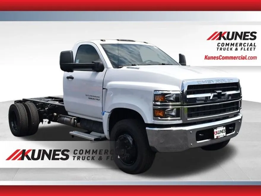 2024 Chevrolet Silverado 5500HD Work Truck photo 1