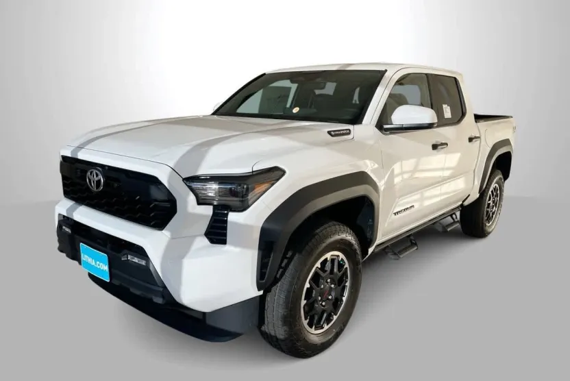 2025 Toyota Tacoma TRD Off-Road 4x4 Double Cab photo 1
