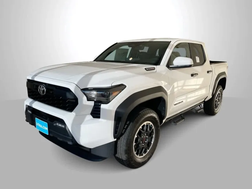 2025 Toyota Tacoma TRD Off-Road 4x4 Double Cab photo 1