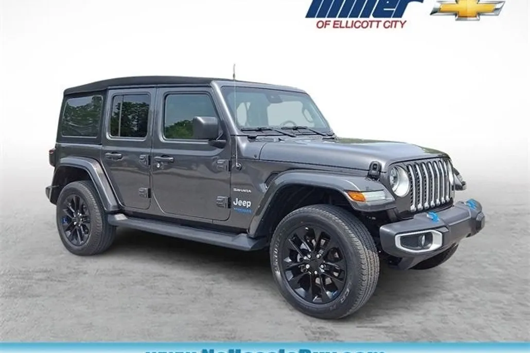 2022 Jeep Wrangler 4xe Unlimited Sahara photo 1