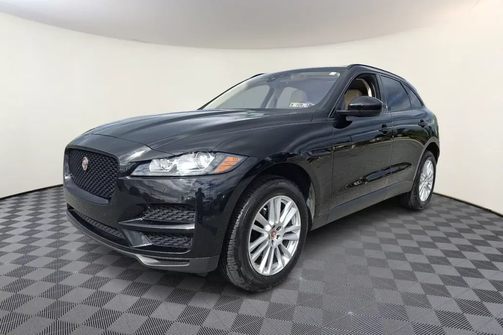 2020 Jaguar F-PACE Prestige P250 photo 1