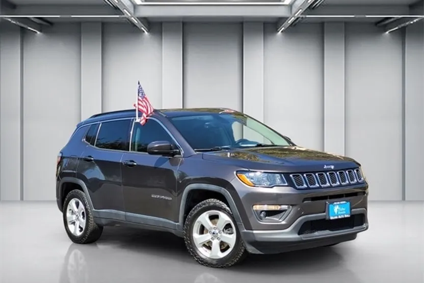 2018 Jeep Compass Latitude photo 1