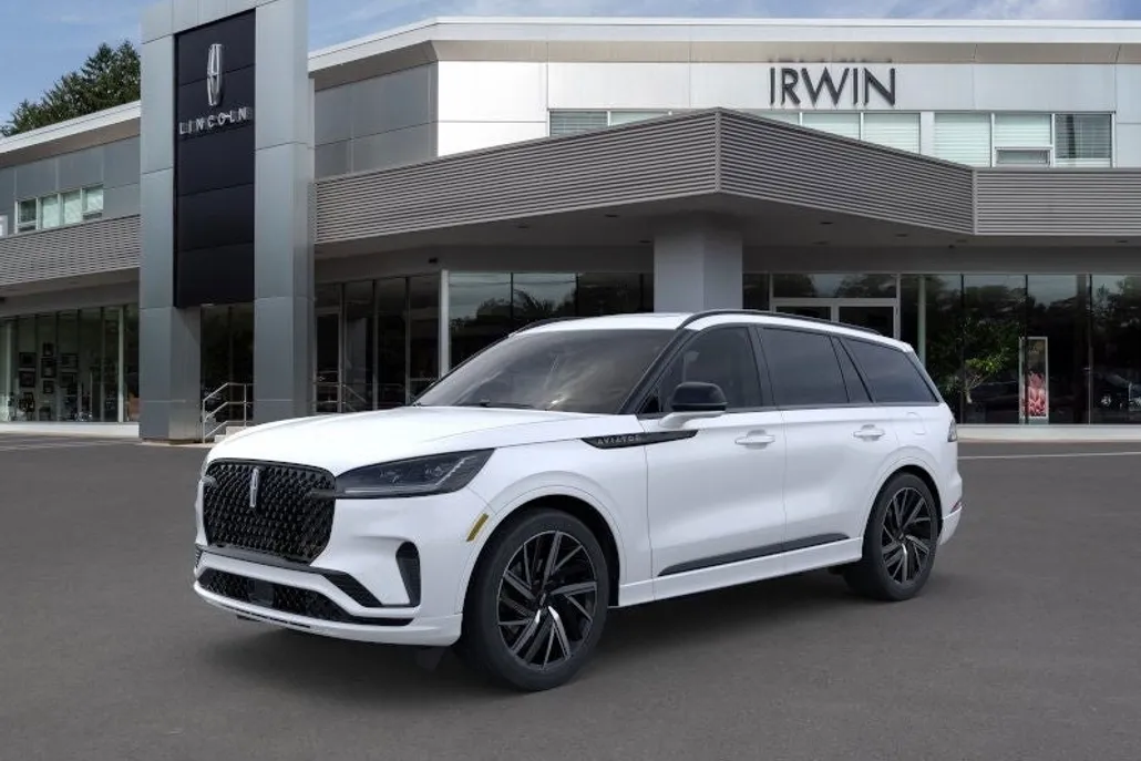 2025 Lincoln Aviator Black Label photo 1