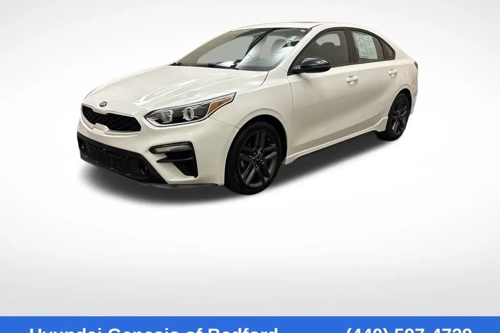 2021 Kia Forte GT-Line photo 1