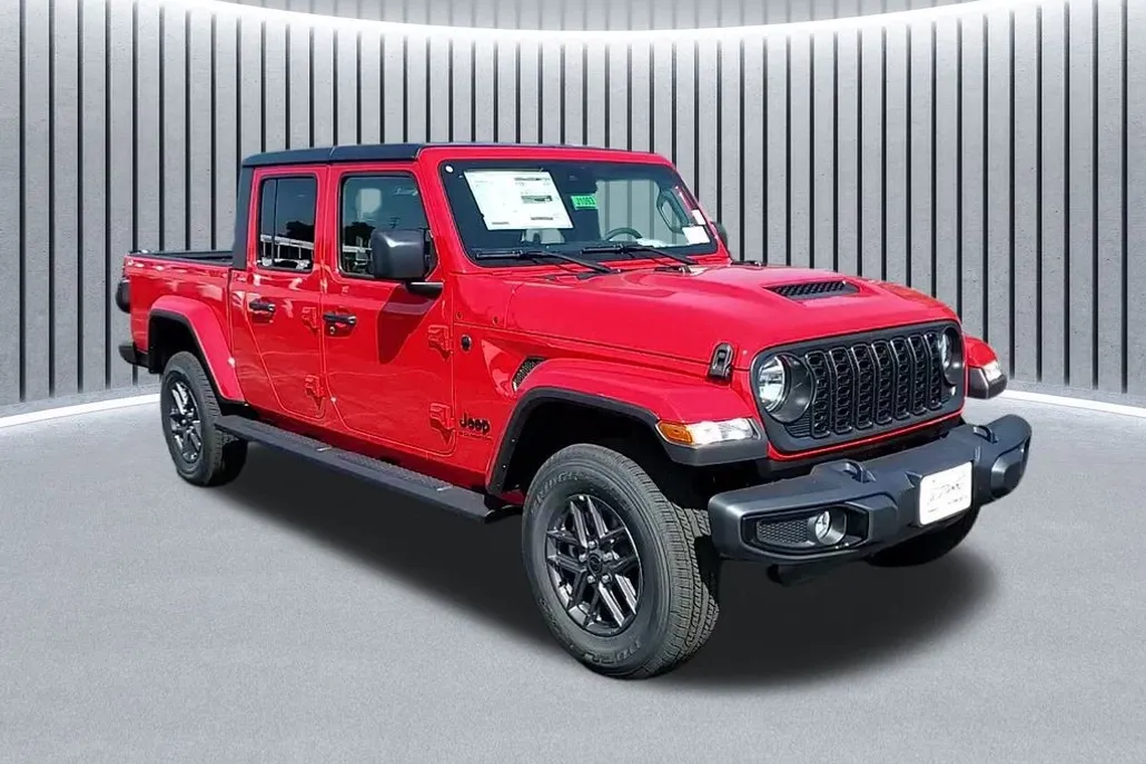 2025 Jeep Gladiator Sport S photo 1
