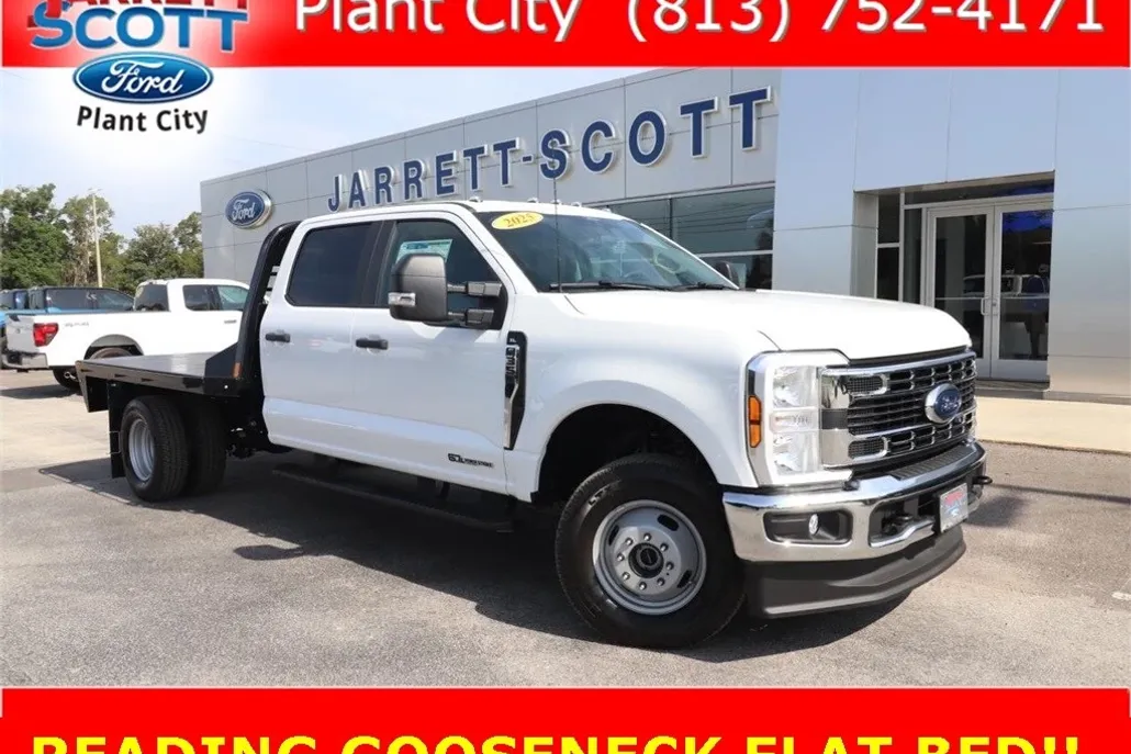 2025 Ford F-350 XL photo 1