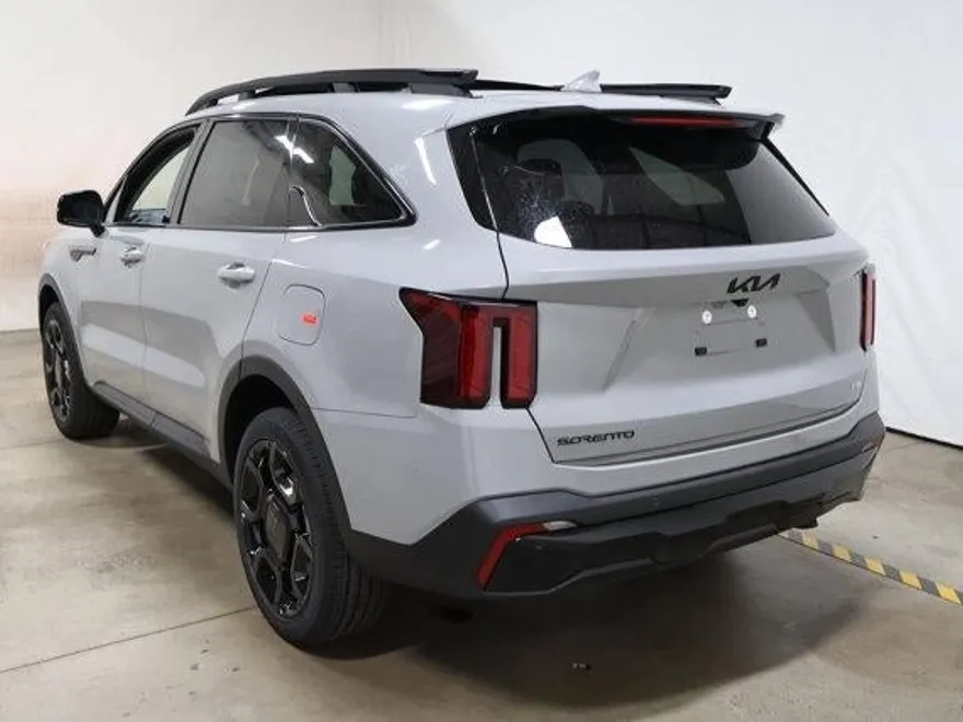 2026 Kia Sorento X-Line EX photo 1