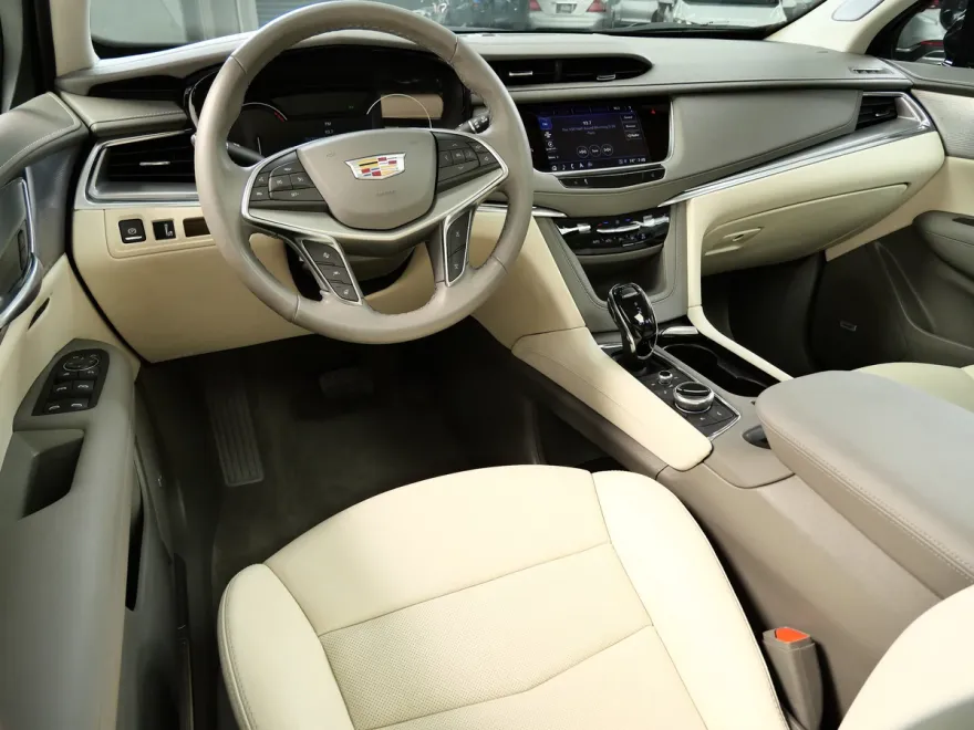 2024 Cadillac XT5 Premium Luxury photo 1