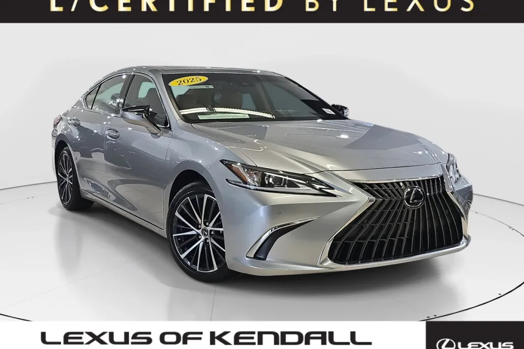 2025 Lexus ES 350 photo 1