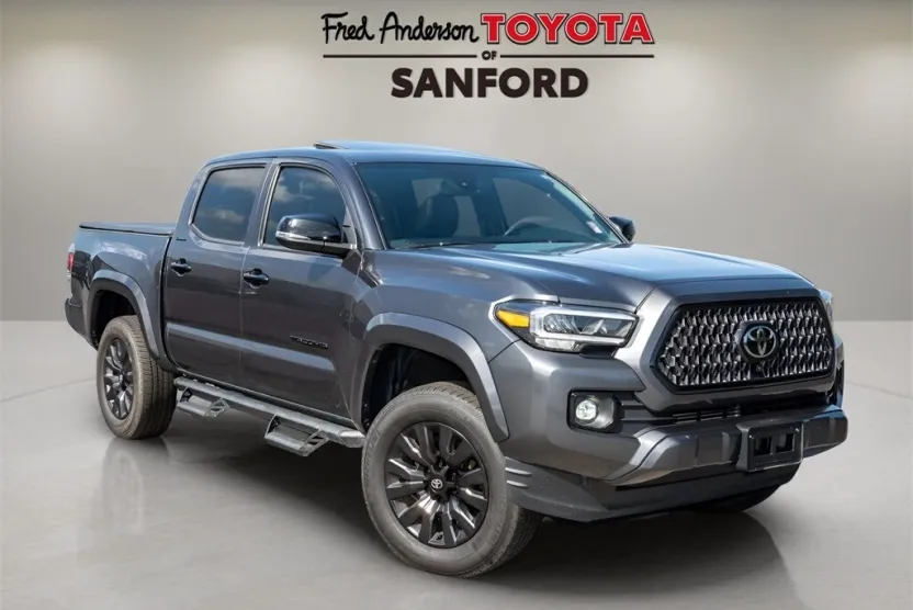 2023 Toyota Tacoma Limited photo 1