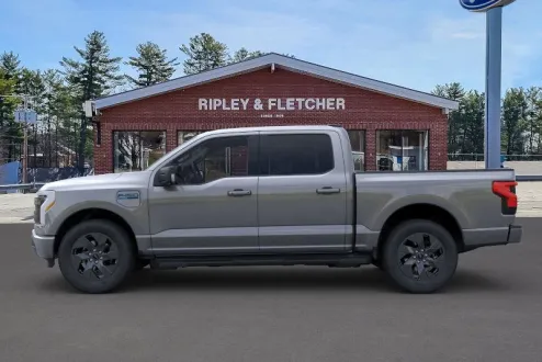 2025 Ford F-150 Lightning photo 3