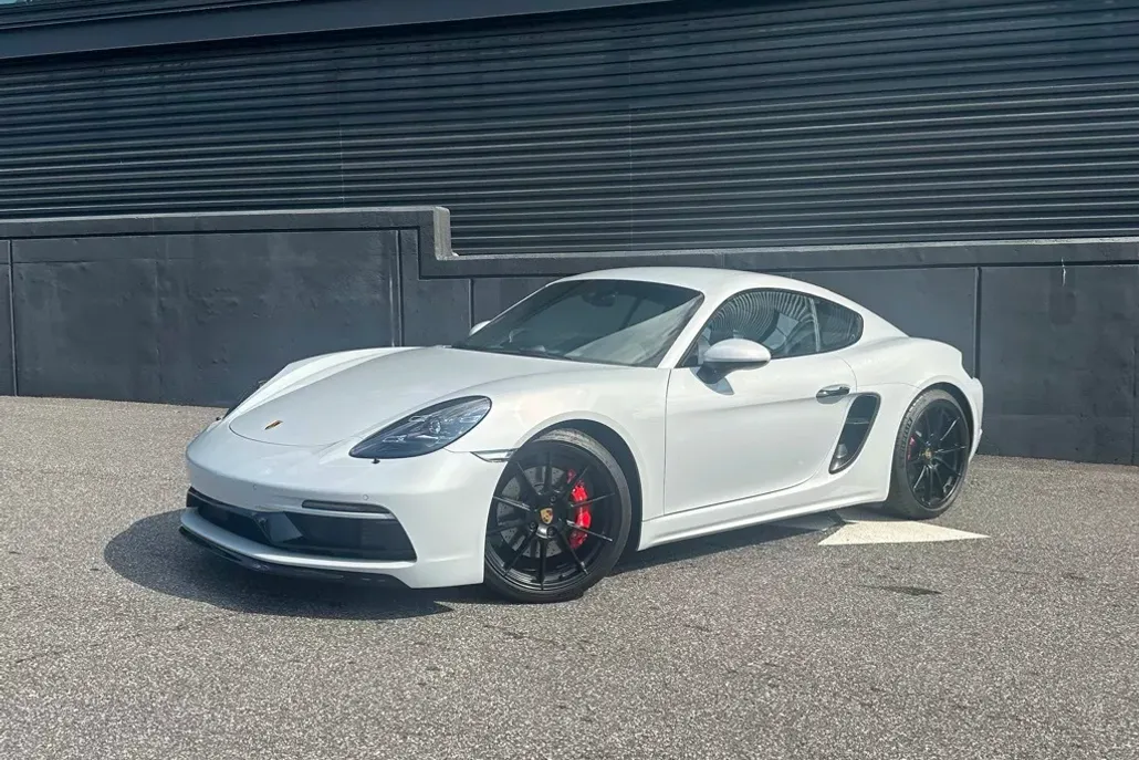2025 Porsche Cayman GTS 4.0 photo 1