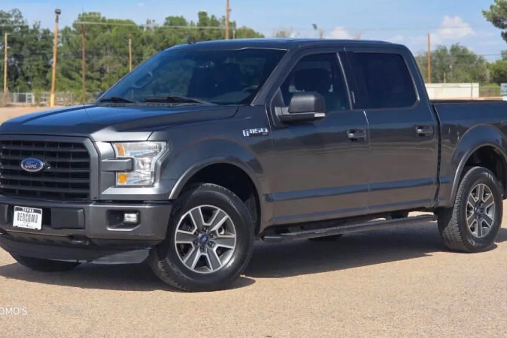 2016 Ford F-150 XLT photo 1