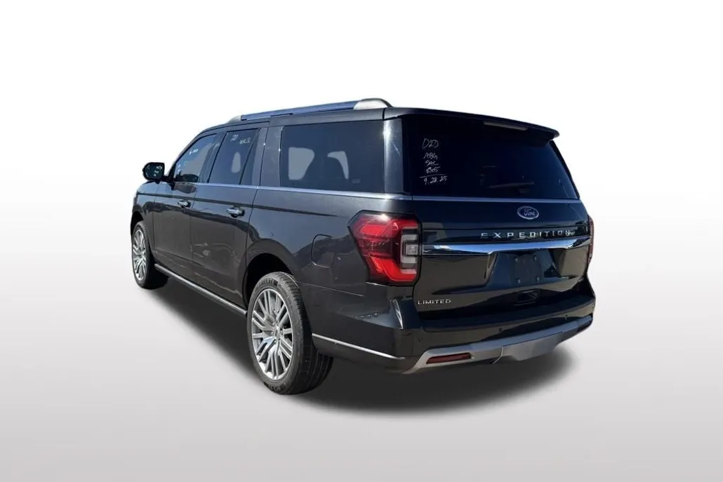 2023 Ford Expedition MAX Limited photo 1