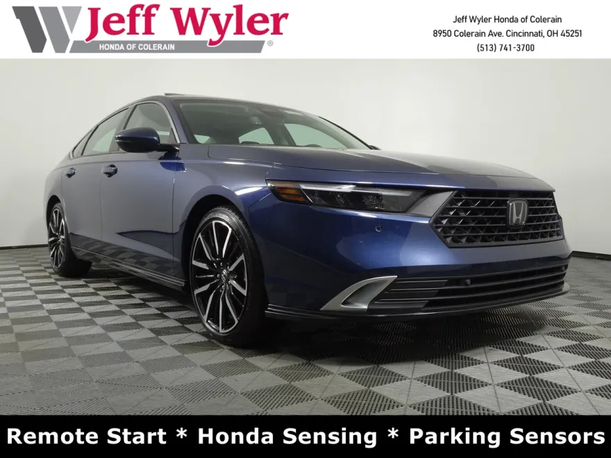 2023 Honda Accord Hybrid Touring photo 1