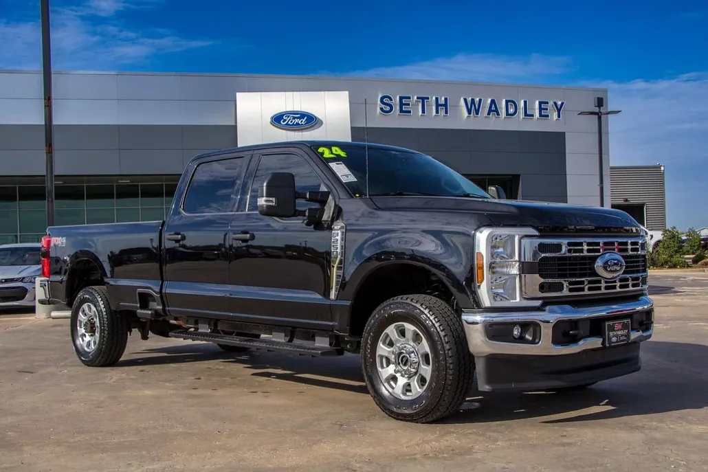 2024 Ford F-250 photo 1