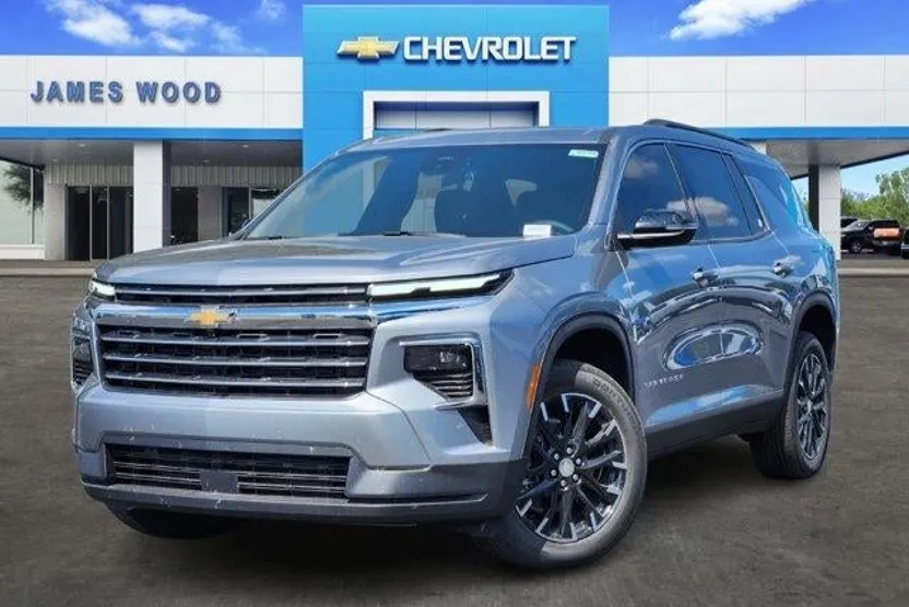 2026 Chevrolet Traverse photo 1