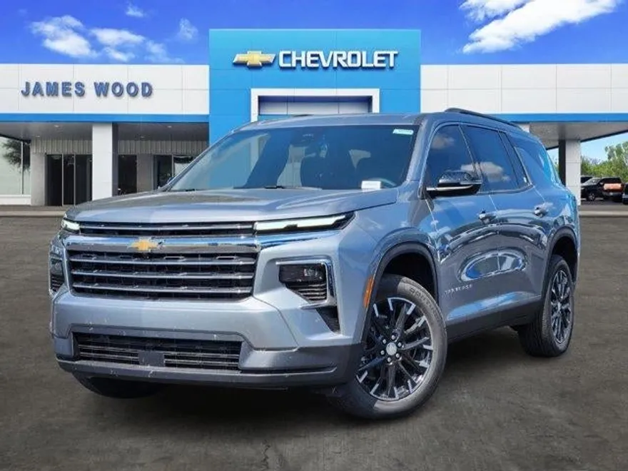 2026 Chevrolet Traverse photo 1