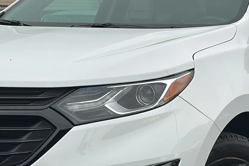 2021 Chevrolet Equinox LT photo 1